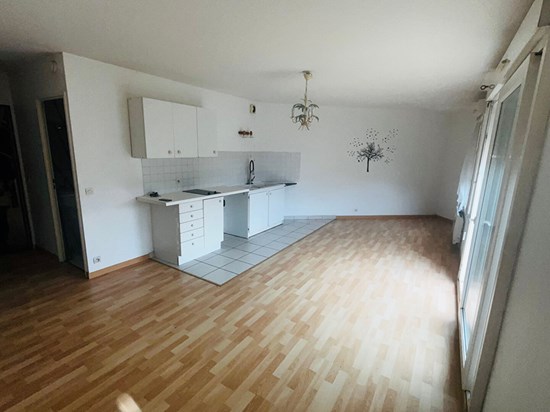 Studio à louer de 27m² au centre ville d'Ozoir la Ferrière