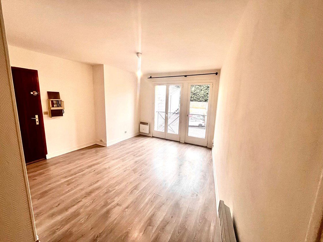 Studio à louer de 25m² à Ozoir La Ferrière