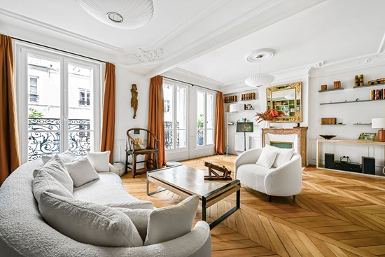 Appartement 5 pièces avec balcons - 126.94 m² -  Paris 3ème