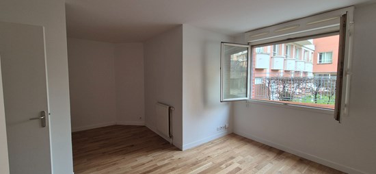 Studio 28.28 m² - Courbevoie